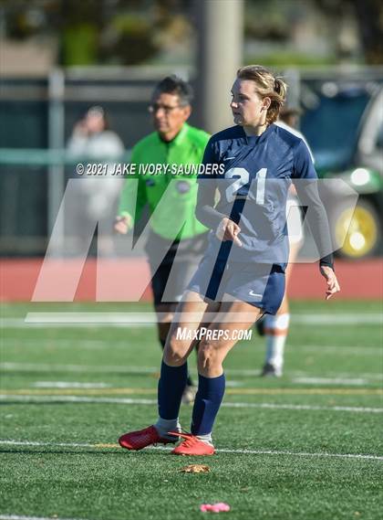 Thumbnail 2 in Capital @ Lakes (WIAA 3A Divisional Playoff) photogallery.