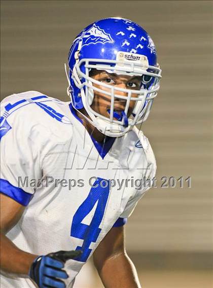 Thumbnail 3 in Alta Loma vs. Glendora photogallery.