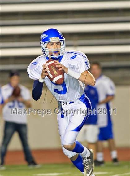 Thumbnail 1 in Alta Loma vs. Glendora photogallery.