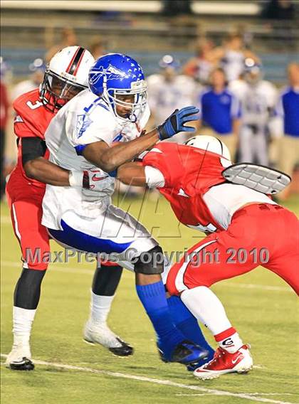 Thumbnail 2 in Alta Loma vs. Glendora photogallery.