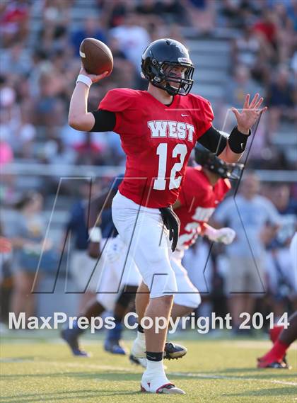Thumbnail 1 in The Sunshine Classic (East vs. West) photogallery.