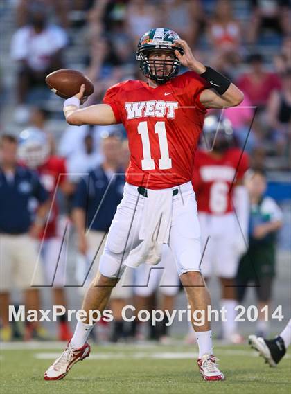 Thumbnail 2 in The Sunshine Classic (East vs. West) photogallery.