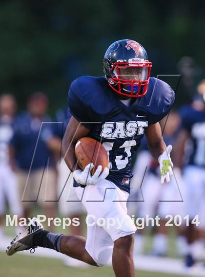 Thumbnail 3 in The Sunshine Classic (East vs. West) photogallery.