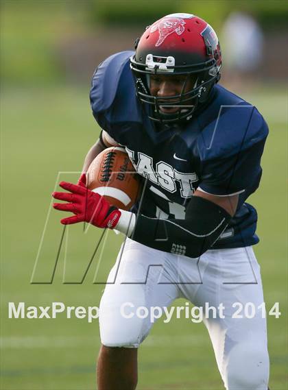 Thumbnail 3 in The Sunshine Classic (East vs. West) photogallery.