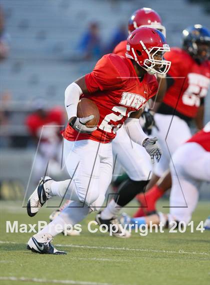 Thumbnail 3 in The Sunshine Classic (East vs. West) photogallery.