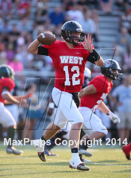 Thumbnail 3 in The Sunshine Classic (East vs. West) photogallery.