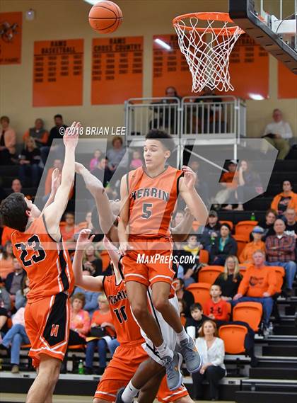 Thumbnail 1 in Mt. Vernon vs Herrin (IHSA 3A Regional Quarterfinal) photogallery.