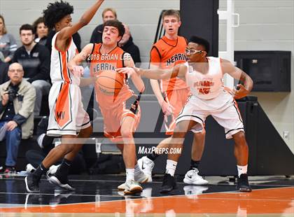 Thumbnail 2 in Mt. Vernon vs Herrin (IHSA 3A Regional Quarterfinal) photogallery.