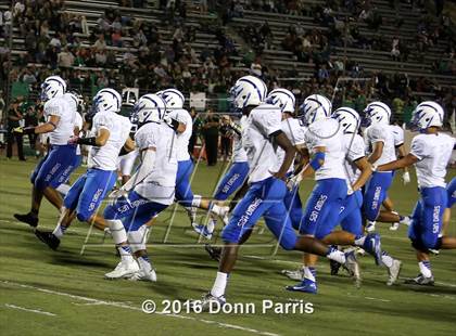 Thumbnail 1 in Bonita vs. San Dimas (Rivalry Game Smudge Pot) photogallery.