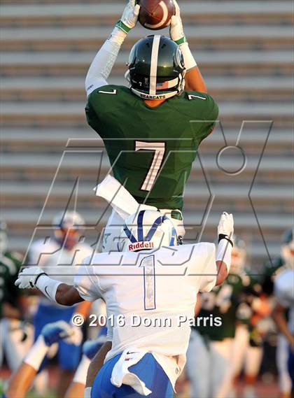 Thumbnail 1 in Bonita vs. San Dimas (Rivalry Game Smudge Pot) photogallery.