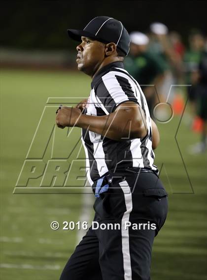 Thumbnail 3 in Bonita vs. San Dimas (Rivalry Game Smudge Pot) photogallery.