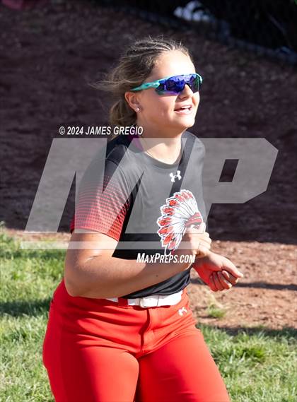 Thumbnail 3 in Elizabeth Forward vs. Hampton (WPIAL 4A Final) photogallery.