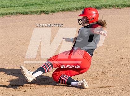 Thumbnail 3 in Elizabeth Forward vs. Hampton (WPIAL 4A Final) photogallery.