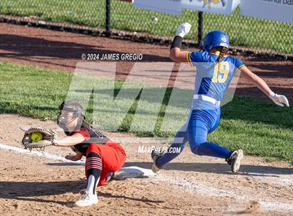 Thumbnail 3 in Elizabeth Forward vs. Hampton (WPIAL 4A Final) photogallery.