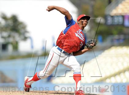 Thumbnail 2 in Serra vs. Mira Costa (CIF-SS D3 Final) photogallery.