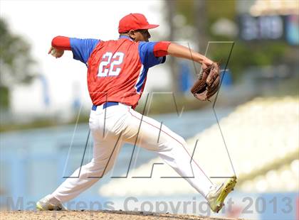 Thumbnail 1 in Serra vs. Mira Costa (CIF-SS D3 Final) photogallery.
