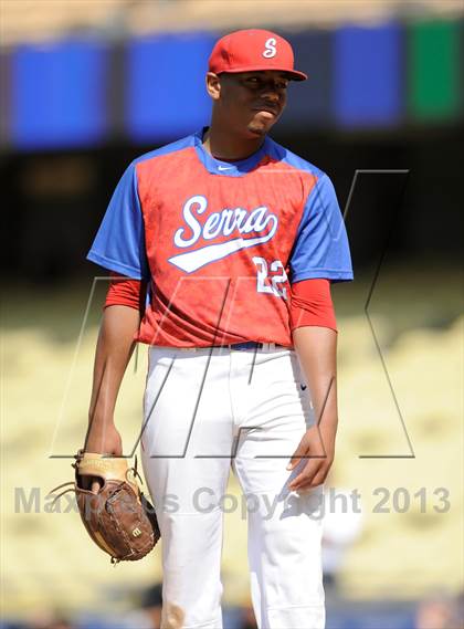 Thumbnail 1 in Serra vs. Mira Costa (CIF-SS D3 Final) photogallery.
