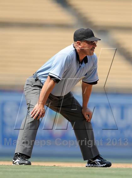 Thumbnail 1 in Serra vs. Mira Costa (CIF-SS D3 Final) photogallery.