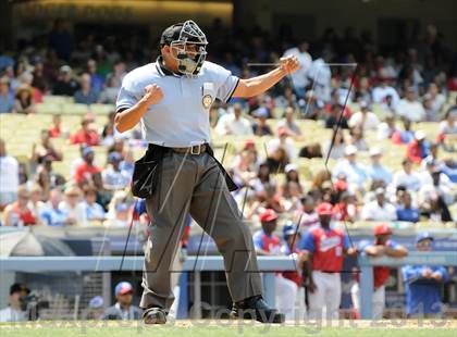 Thumbnail 1 in Serra vs. Mira Costa (CIF-SS D3 Final) photogallery.