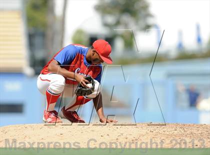 Thumbnail 3 in Serra vs. Mira Costa (CIF-SS D3 Final) photogallery.