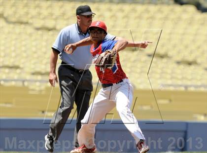 Thumbnail 2 in Serra vs. Mira Costa (CIF-SS D3 Final) photogallery.