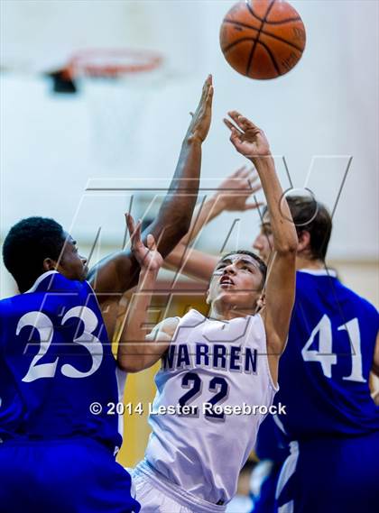 Thumbnail 2 in MacArthur vs Warren A photogallery.