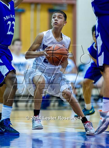 Thumbnail 3 in MacArthur vs Warren A photogallery.