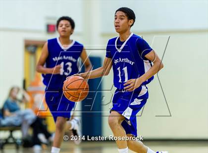 Thumbnail 1 in MacArthur vs Warren A photogallery.