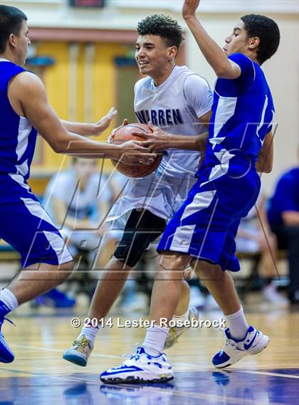 Thumbnail 3 in MacArthur vs Warren A photogallery.