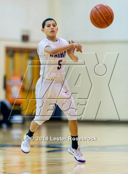 Thumbnail 2 in MacArthur vs Warren A photogallery.