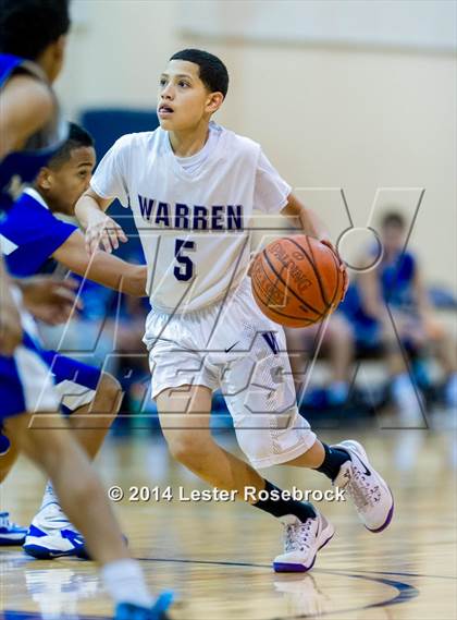 Thumbnail 1 in MacArthur vs Warren A photogallery.