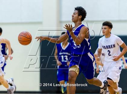Thumbnail 3 in MacArthur vs Warren A photogallery.