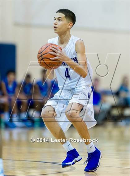 Thumbnail 3 in MacArthur vs Warren A photogallery.