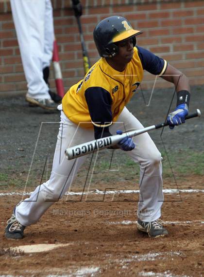 Thumbnail 2 in Riverdale Baptist vs. DeMatha photogallery.
