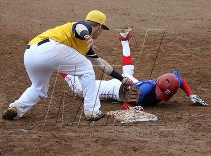 Thumbnail 2 in Riverdale Baptist vs. DeMatha photogallery.