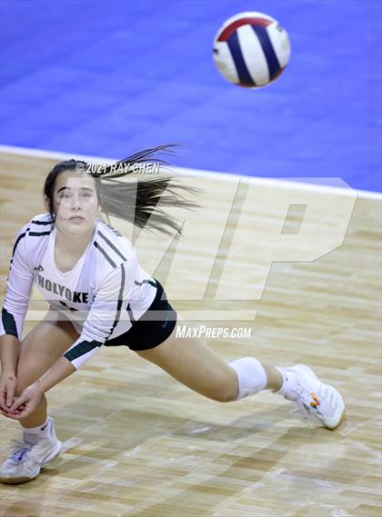 Thumbnail 2 in Holyoke vs. Wiggins (CHSAA 2A Final Four) photogallery.