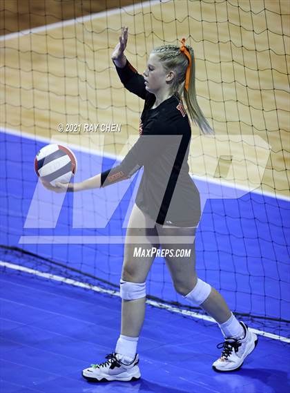 Thumbnail 3 in Holyoke vs. Wiggins (CHSAA 2A Final Four) photogallery.
