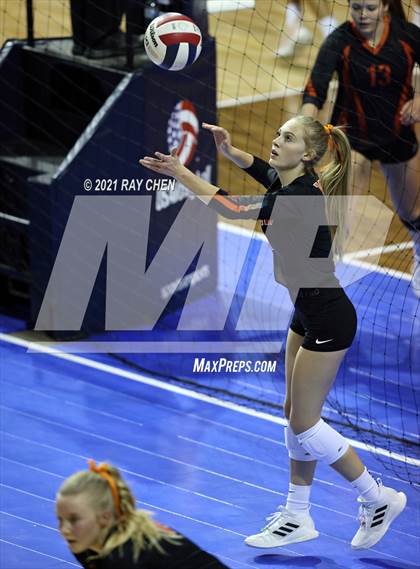 Thumbnail 1 in Holyoke vs. Wiggins (CHSAA 2A Final Four) photogallery.