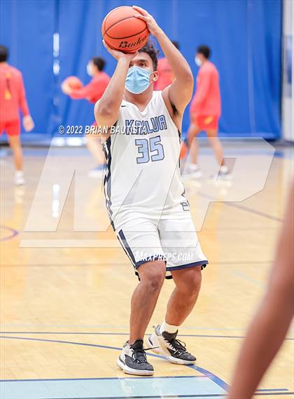 Thumbnail 1 in Kailua vs Roosevelt (OIA D1 Semifinal Playoff) photogallery.