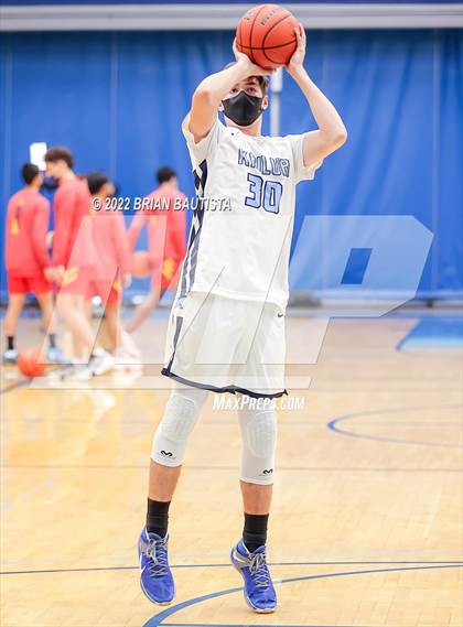 Thumbnail 1 in Kailua vs Roosevelt (OIA D1 Semifinal Playoff) photogallery.