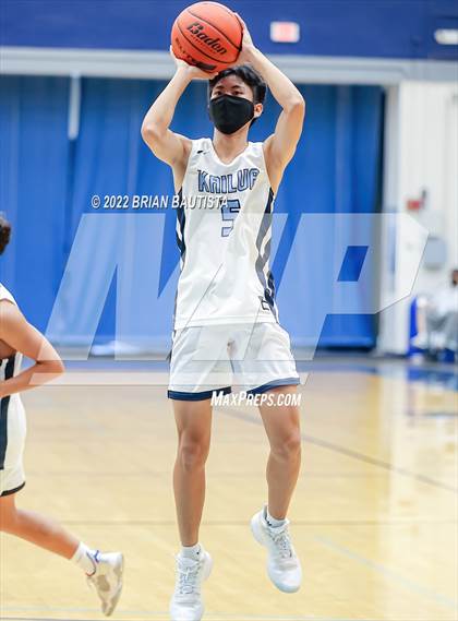 Thumbnail 1 in Kailua vs Roosevelt (OIA D1 Semifinal Playoff) photogallery.