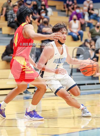 Thumbnail 2 in Kailua vs Roosevelt (OIA D1 Semifinal Playoff) photogallery.