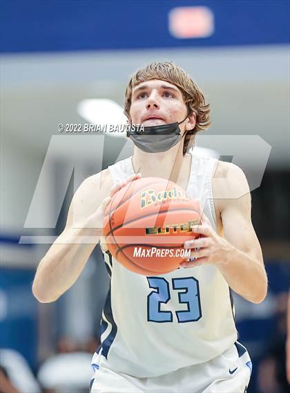 Thumbnail 3 in Kailua vs Roosevelt (OIA D1 Semifinal Playoff) photogallery.