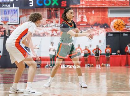 Thumbnail 2 in Bishop Gorman vs. Mojave (NIAA 5A Final) photogallery.