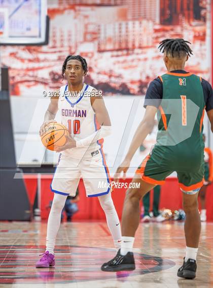 Thumbnail 2 in Bishop Gorman vs. Mojave (NIAA 5A Final) photogallery.