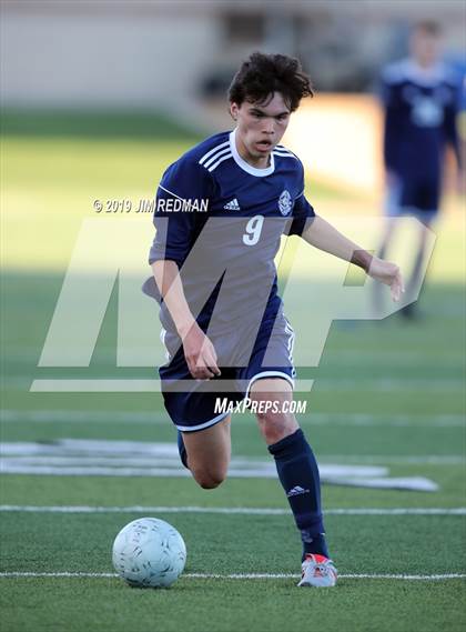 Thumbnail 1 in Flower Mound vs. Lee (UIL 6A Final) photogallery.