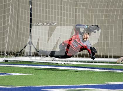 Thumbnail 1 in Flower Mound vs. Lee (UIL 6A Final) photogallery.