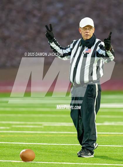 Thumbnail 2 in Pinecrest Academy Sloan Canyon vs Virgin Valley (NIAA 3A Semifinal) photogallery.