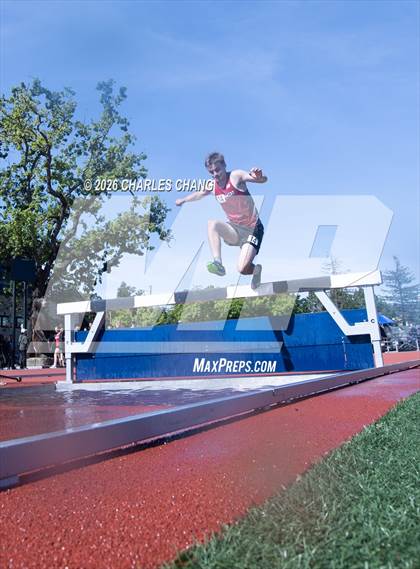 Thumbnail 3 in Twilight Invitational 2000m Steeplechase (SRJC) photogallery.