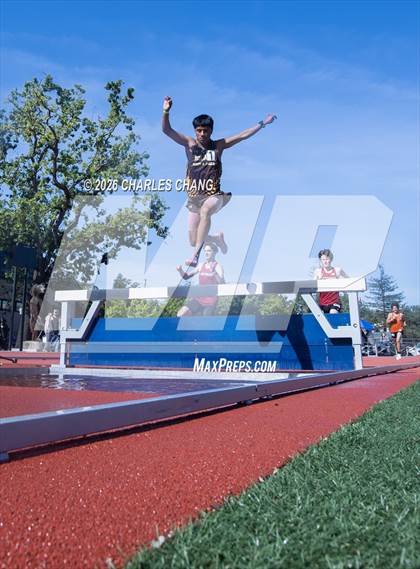 Thumbnail 3 in Twilight Invitational 2000m Steeplechase (SRJC) photogallery.